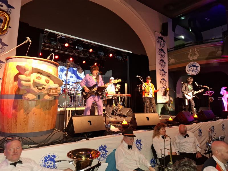 2026 - „PRÄSENT 20“ - Mode der 70er Jahre 